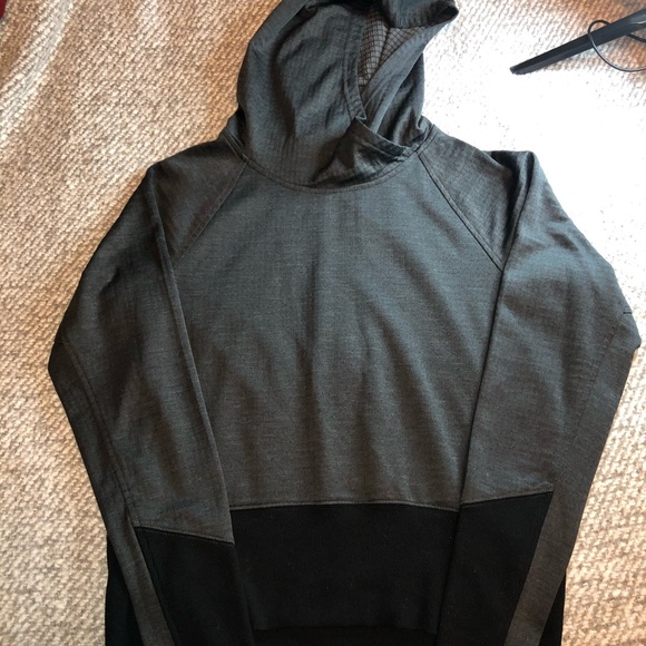 Oakley Sweaters - Oakley Women’s Hoodie